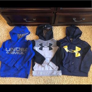 Lot of 6 size small Under Armour Hoodies